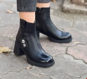 بوت miu miu