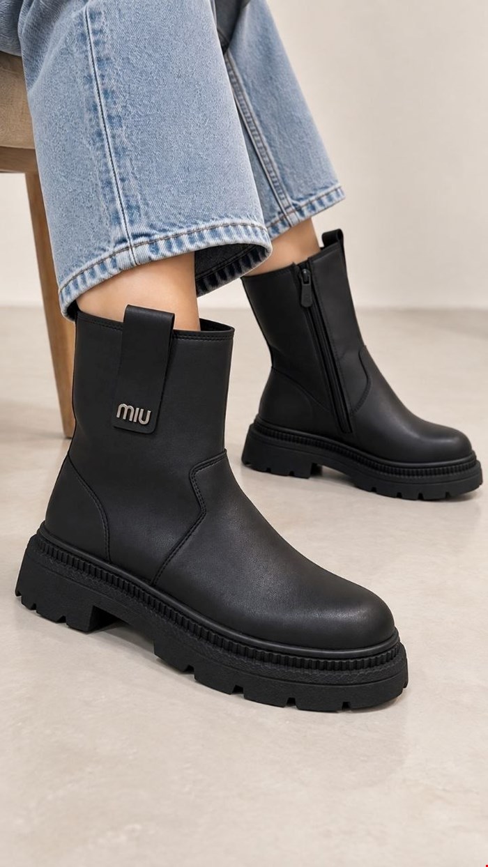 بوت miu miu